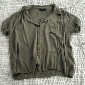 Green t shirt from lulus. Size medium.